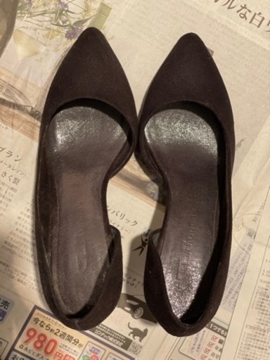 シンプルでオシャレな黒ヒール　7-9cm