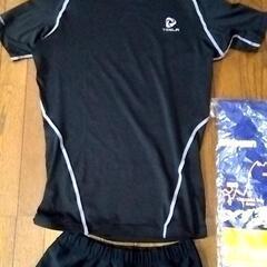 美品スポーツウェア上下セット＆新品シャツの画像