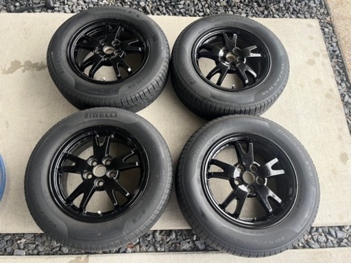 30プリウス  純正　タイヤホイール4本！