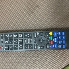 取引先決まりました。32型TVとリモコン、外付けハードディスク1Tの画像