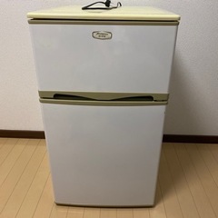 2ドア式冷蔵庫