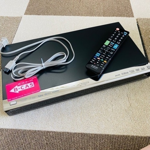 【大幅値下げ】ブルーレイレコーダー　BD-W560