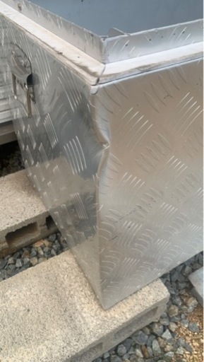 アルミツールボックス　アルミ縞板　工具箱