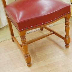 ④ 横浜ダニエル ミッシェル ダイニングチェア 鋲打ち Daniel Michel