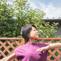 更年期の不調　整えストレッチ  骨盤周りを動かして血流アップ！更年期の不調を緩和して輝く笑顔に！の画像