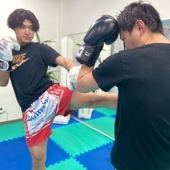 キックボクシング始めせんか？