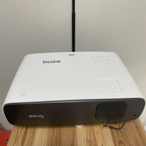 BENQ HT3550 4K プロジェクター