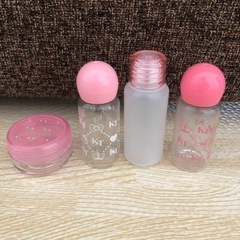 【お話し中】旅行用　ミニボトル＆容器　４つ