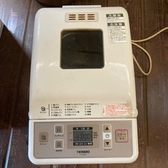 ホームベーカリー　ツインバード　2斤　PY-E631