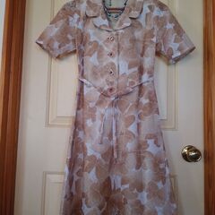 値下げ。８月末迄の記載。昭和レトロ　今にないデザイン。珍しい生地。洋装品店仕立て。の画像