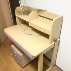 差し上げます！学習机　椅子なし　パープル　10年前イオンで購入！の画像
