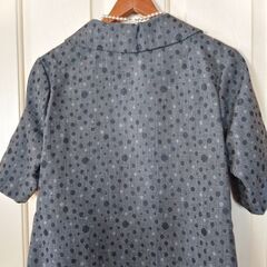 値下げ。８月末迄記載。昭和レトロ　今にないデザイン。洋装品店仕立て。グレードッド柄スーツの画像