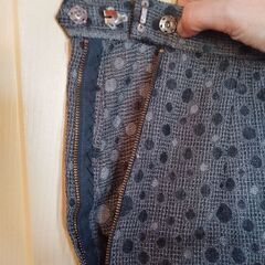 値下げ。８月末迄記載。昭和レトロ　今にないデザイン。洋装品店仕立て。グレードッド柄スーツの画像