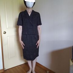 あげます！昭和レトロ　今にないデザイン。洋装品店仕立て。黒紫茶色MIX。の画像