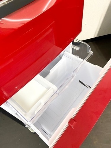 激安‼️レッドカラーでオシャレ 14年製 370L MITSUBISHI3ドア冷蔵庫MR-C37EX-R?