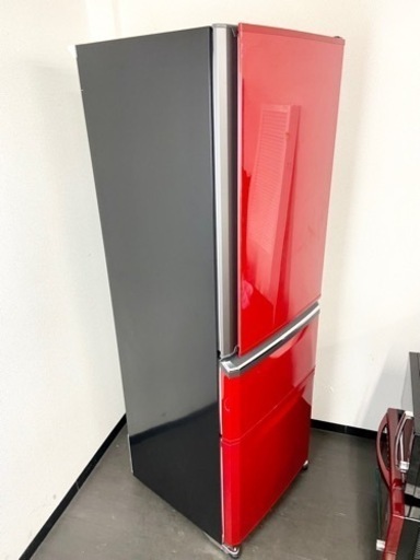 激安‼️レッドカラーでオシャレ 14年製 370L MITSUBISHI3ドア冷蔵庫MR-C37EX-R?