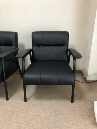 1人用ソファ　2台
