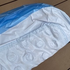 美品！インテックスのベビープールの画像