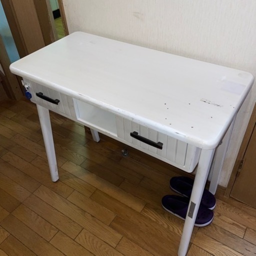 再投稿　　　　ネイルデスク