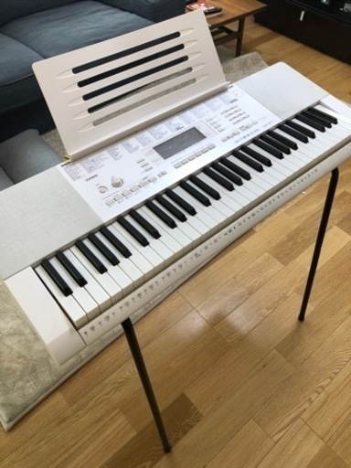 CASIO LK211電子ピアノ