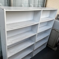 本棚　二つの画像