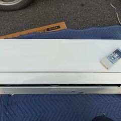 中古　動作可エアコン富士通AS-J28C-w 2013年製、 2...