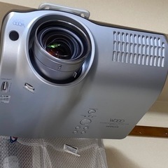 PJ-TX100 プロジェクター　❌　Kikuchi スクリーン