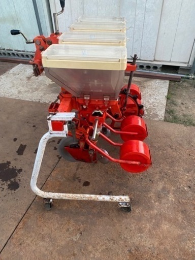 （ヤ）さばける号ライト四条施肥播種機、松本農機鉄工中古四連、麦、大豆施肥、種，肥料撒き
