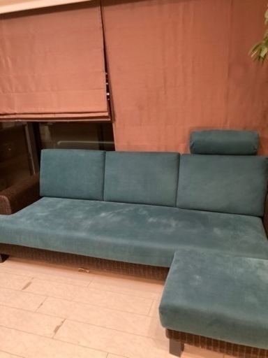 a.flat 1年半使用 ラタンローソファ3人がけ＋オットマン付　定価30万円
