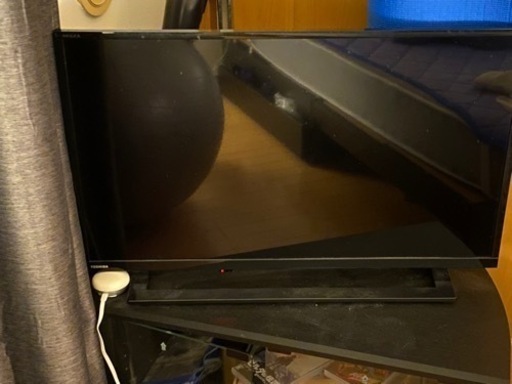 東芝　REGZAテレビ　32インチ
