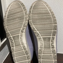 靴スニーカー2セット3500円　白、ラベンダーの画像