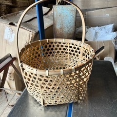 お値下げ中　取手付き竹カゴ　3点セットの画像