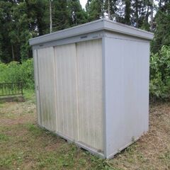 イナバ物置　　無料