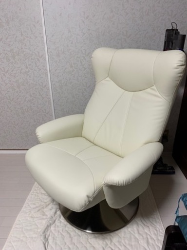 ニトリ　合皮チェア　白　ほぼ新品