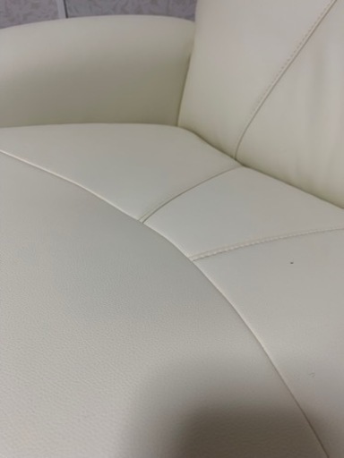 ニトリ　合皮チェア　白　ほぼ新品