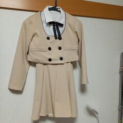 フォーマルスーツ　140  入学式　卒園式　　　女児の画像