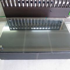 ガラスローテーブル