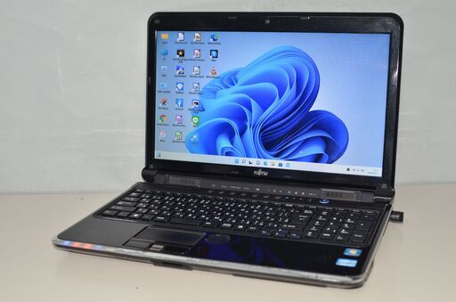 最新Windows11+office 新品爆速SSD256GB 富士通 AH77/D core i7/8GB/DVDマルチ/無線内蔵/USB3.0/HDMI/無線内蔵/テンキー/便利なソフト多数