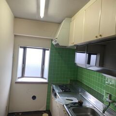 システムキッチンの換気扇交換工事