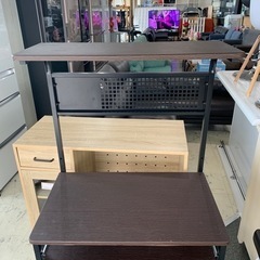 パソコンデスクの画像