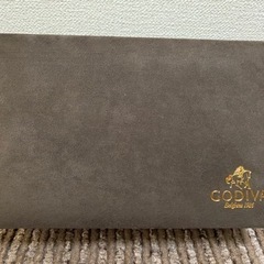 【✨値下げしました】GODIVA の箱の画像