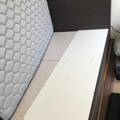 【未開封ボックスシーツ×2付】ダブルベッド・マットレス(収納・電源有)の画像