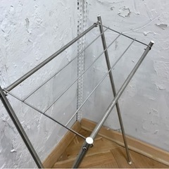 X型折りたたみタオル干しの画像