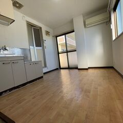 角部屋のお部屋！宅配ボックス・バイク置場完備！敷金・礼金・…