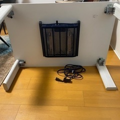 こたつテーブルの画像
