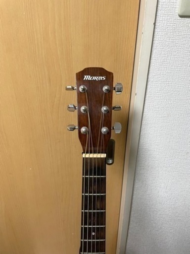 アコースティックギター　 モーリスのM-01NATです。