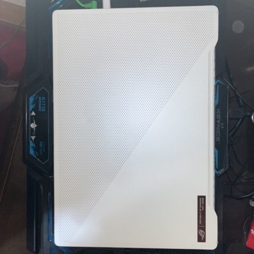 Asus Zephyrus G14 ゲーミングノートパソコン