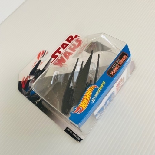 【希少・新品】スターウォーズ・スターシップ フィギュア　カイロ・レン's