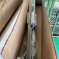 商談中　蛍光灯　安定器　土台の画像