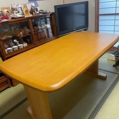 ニトリ　ダイニングテーブル　天然木　美品　1500×850 引き取り限定の画像